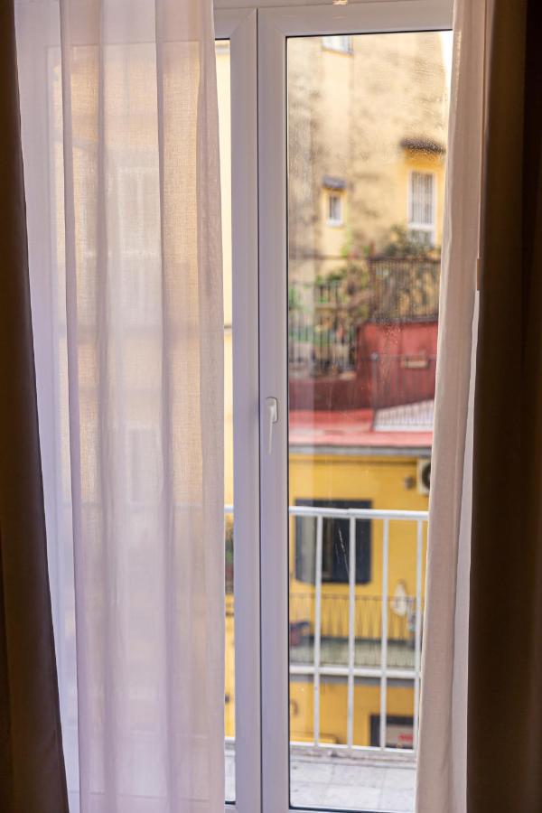 Residenza San Lorenzo Наполи Екстериор снимка