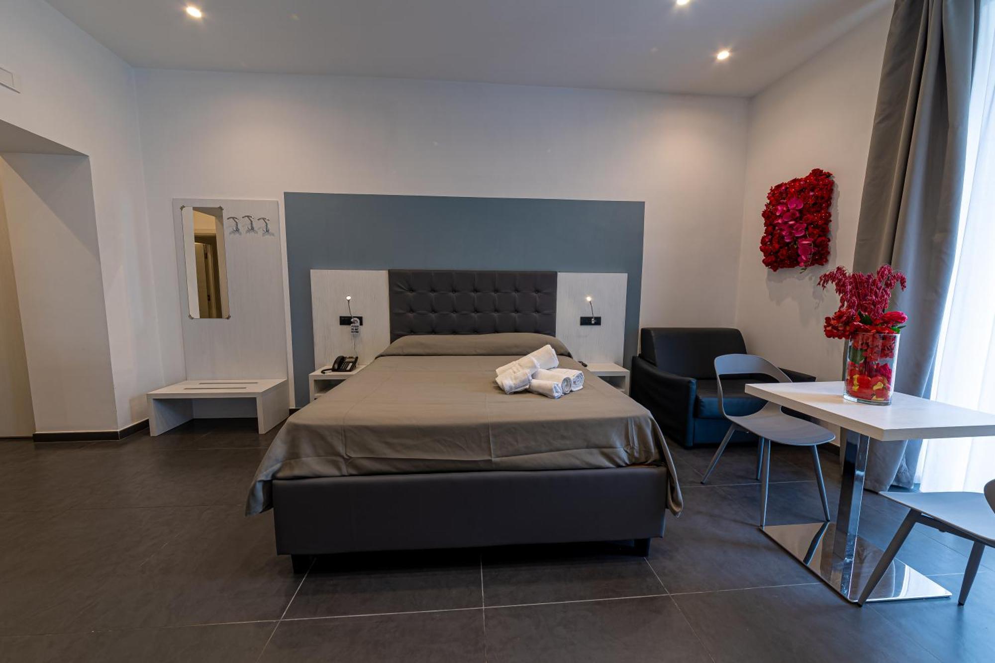 Residenza San Lorenzo Наполи Екстериор снимка