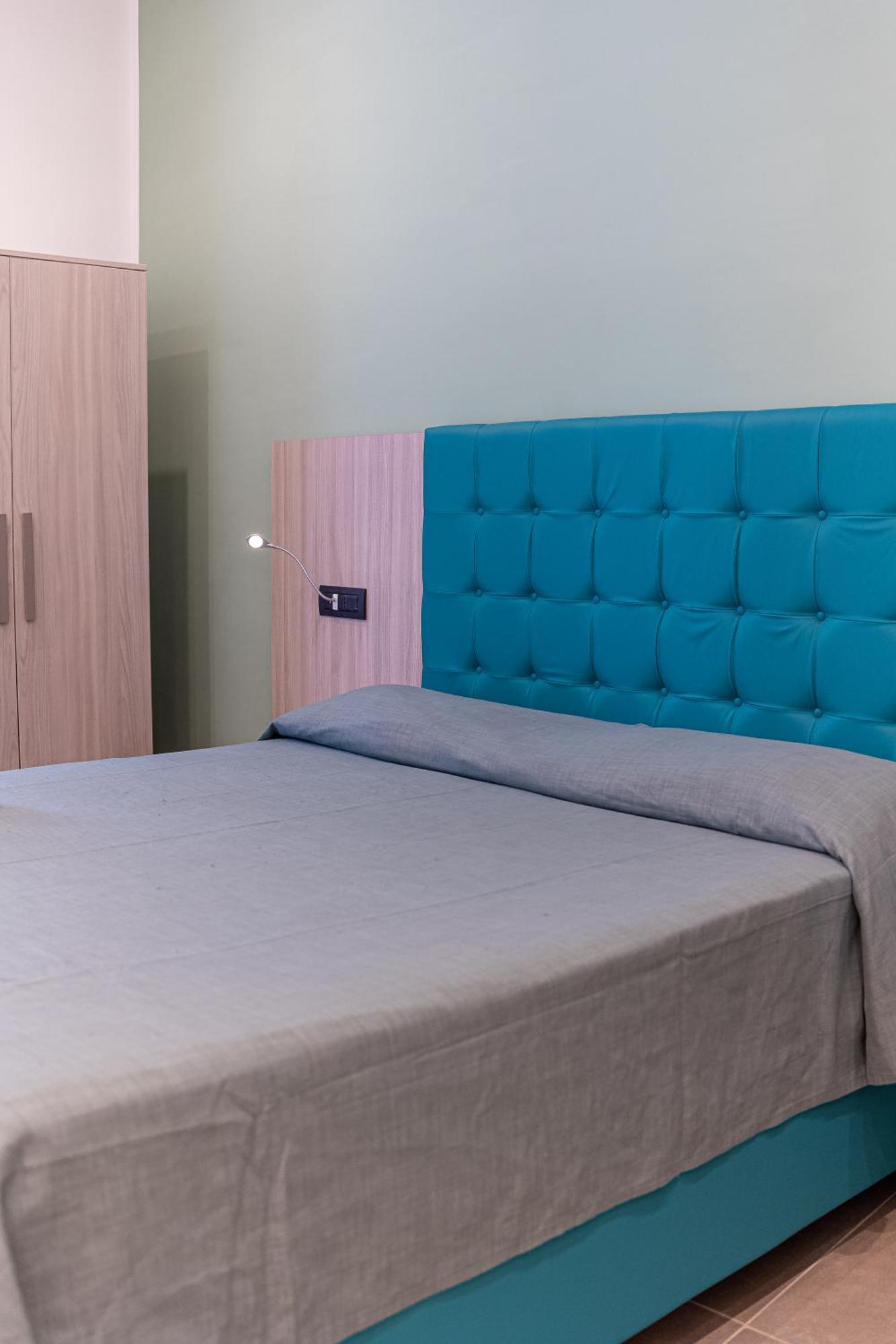 Residenza San Lorenzo Наполи Екстериор снимка