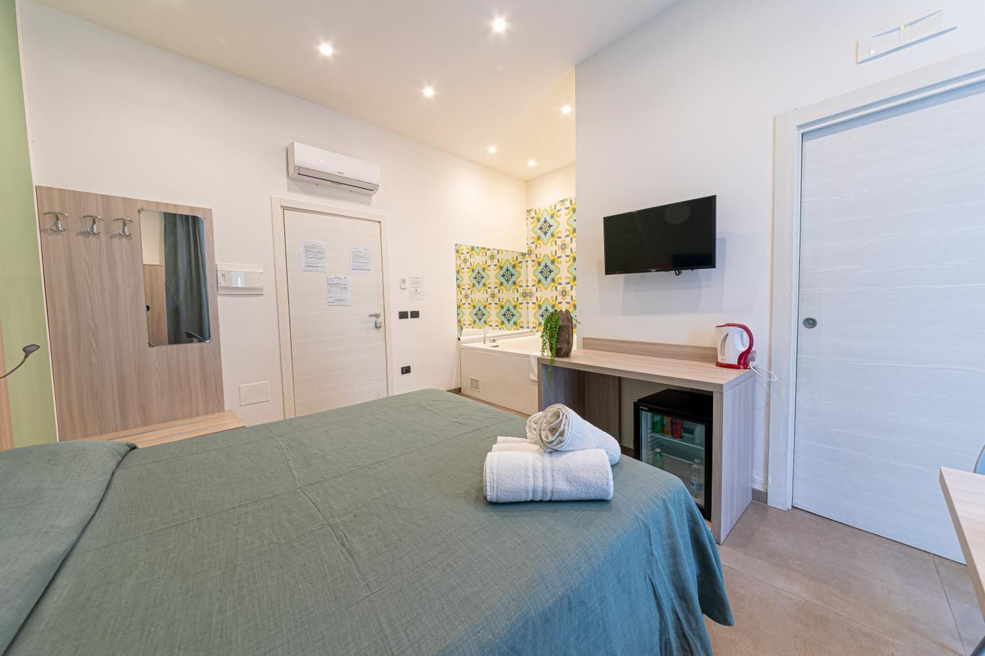 Residenza San Lorenzo Наполи Екстериор снимка
