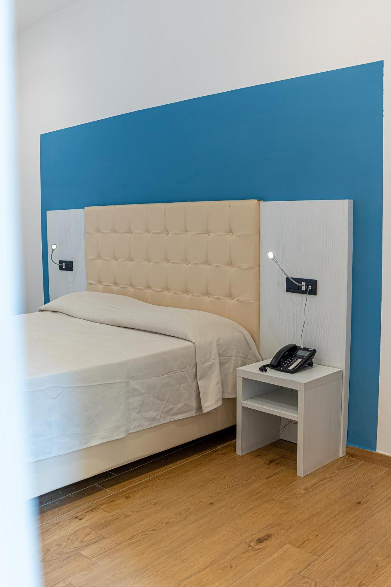 Residenza San Lorenzo Наполи Екстериор снимка