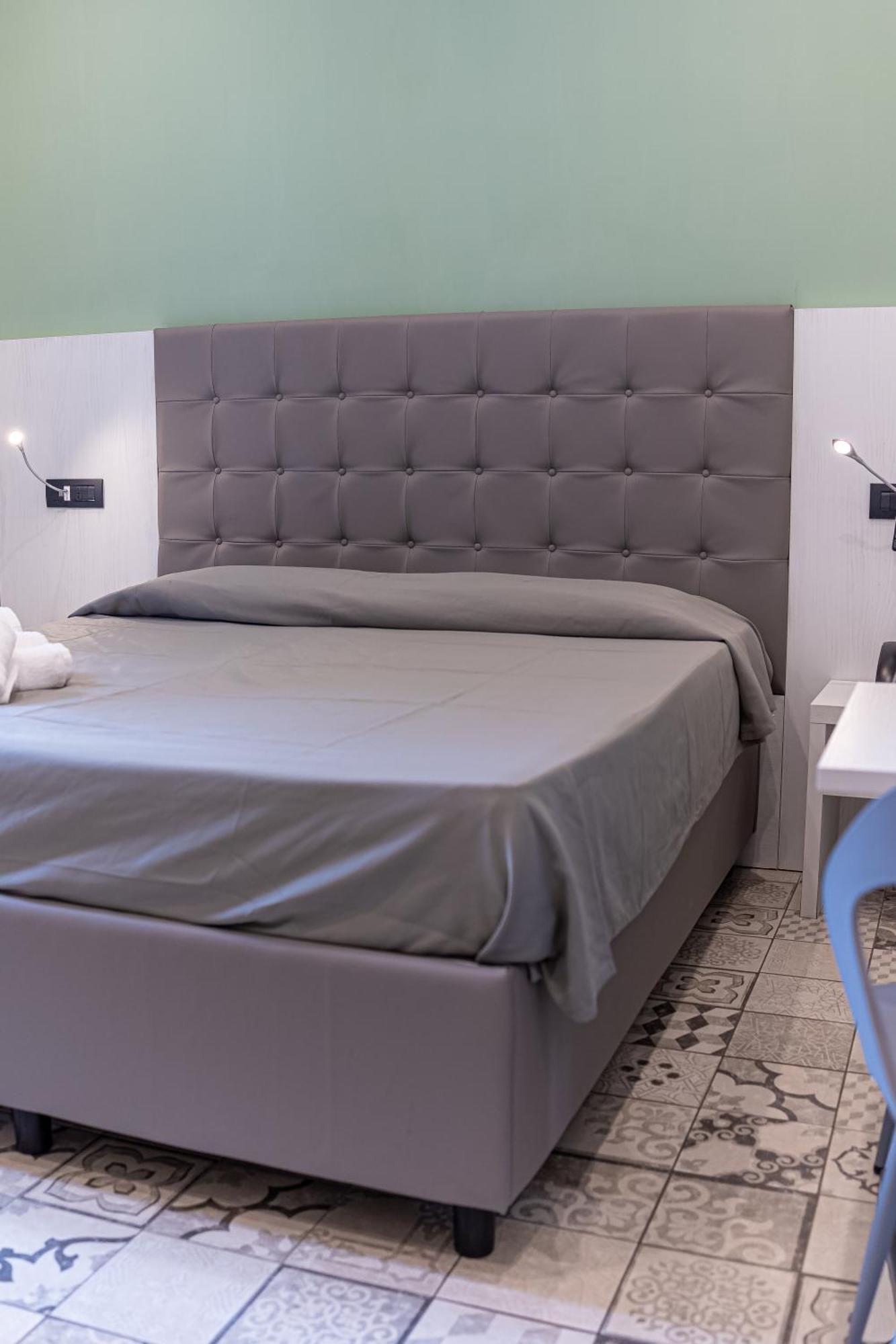 Residenza San Lorenzo Наполи Екстериор снимка
